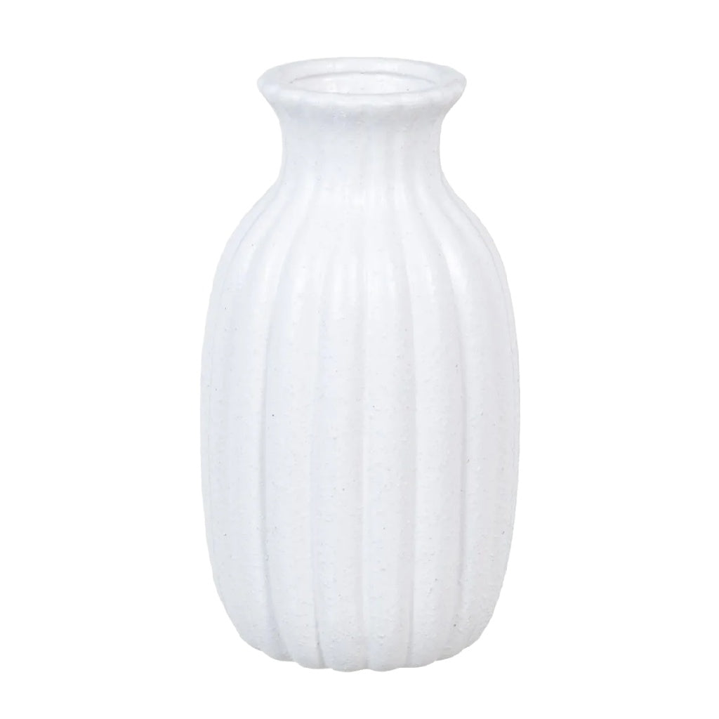 Moderne Witte Keramische Vaas met Verticale Textuur - Mat Afgewerkte Bloemvaas - Scandinavisch Design