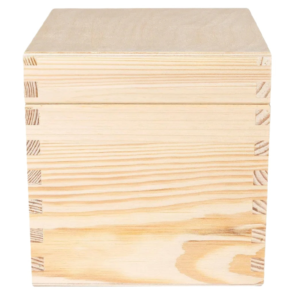 Kleine Vierkante Grenenhouten Doos met Deksel